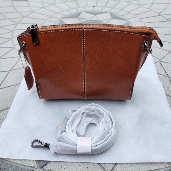 MDBM Chatou Structured Minimalist Premium Leather Crossbody Bag - Picture 8 of 12